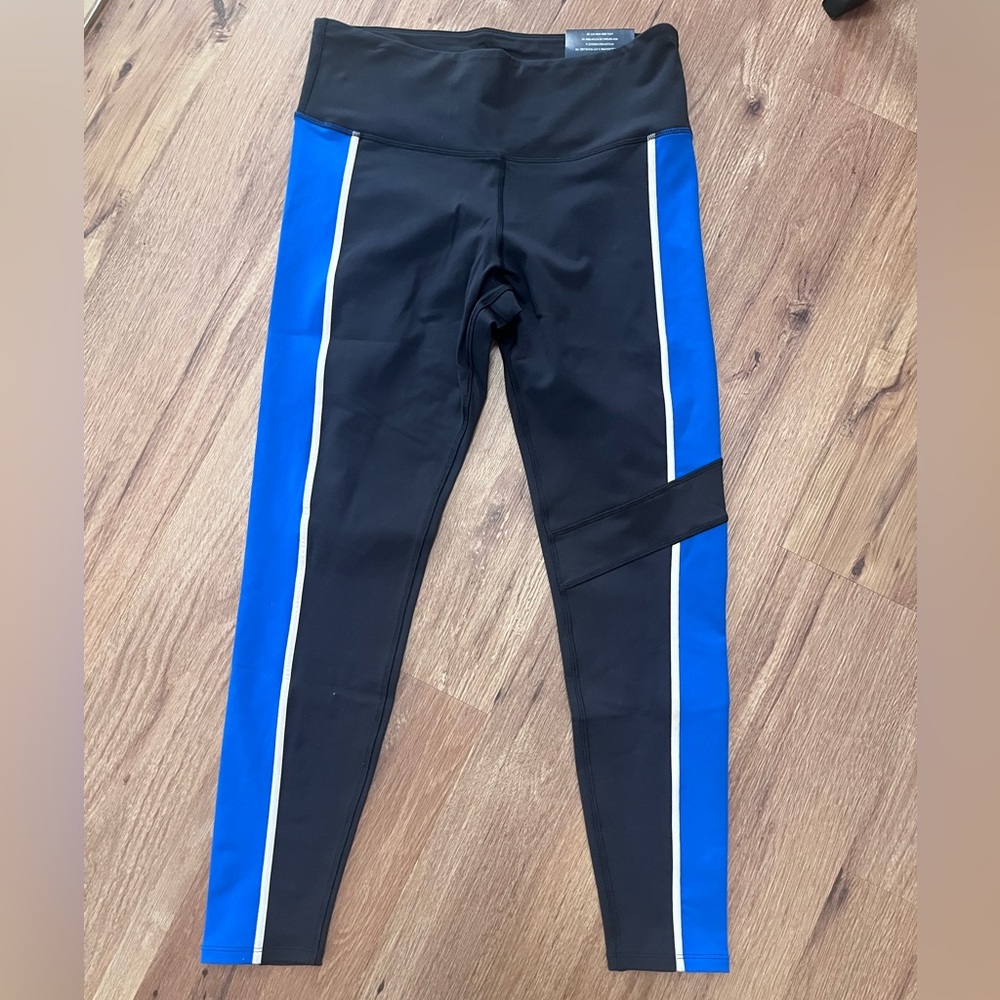 Reebok workout pants, size L, NWT - Picture 2 of 6